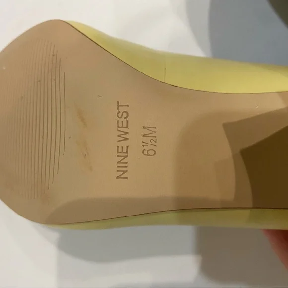 Yellow Block Heel Nine West Cara Pump Heels (Women’s 6.5) - Picture 9 of 12